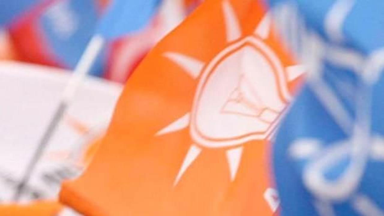 İlçe başkanı dahil 150 kişi istifa edip AK Parti'ye katıldı