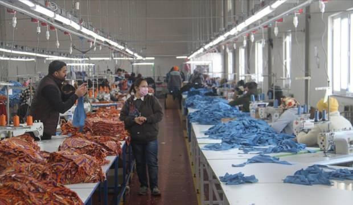 İlçedeki tekstil atölyesi yöre halkına 'ekmek kapısı' oldu
