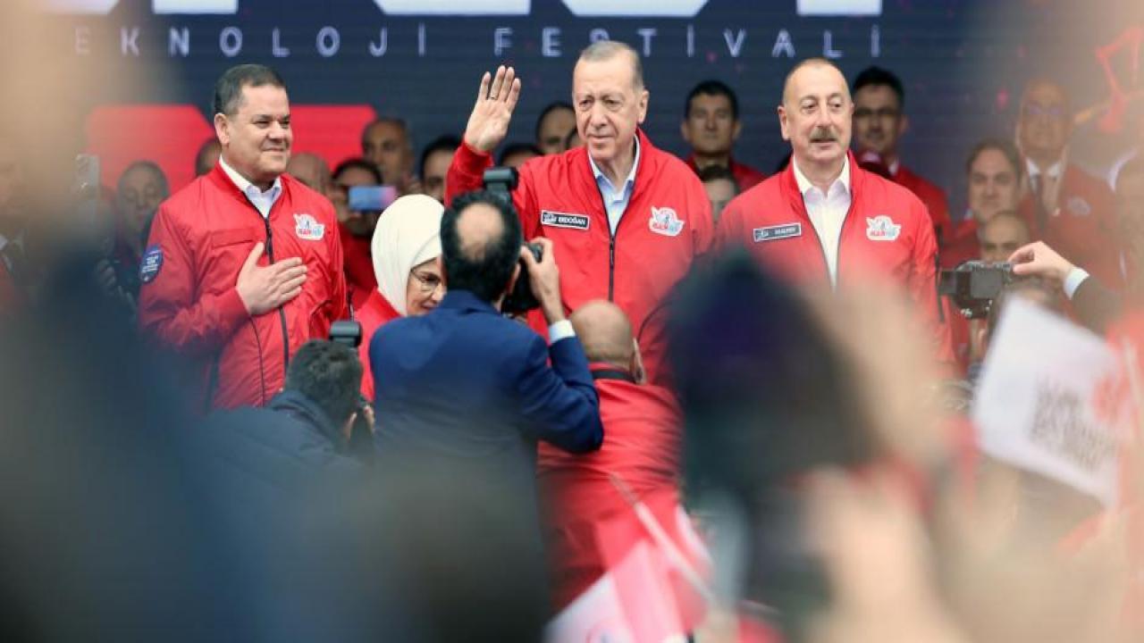 İlham Aliyev açıkladı! Azerbaycan'a Bayraktar merkezi yapılacak