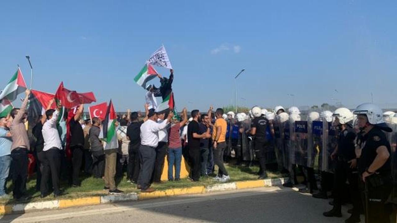 İncirlik Üssü'ndeki protestoya polis müdahalesi
