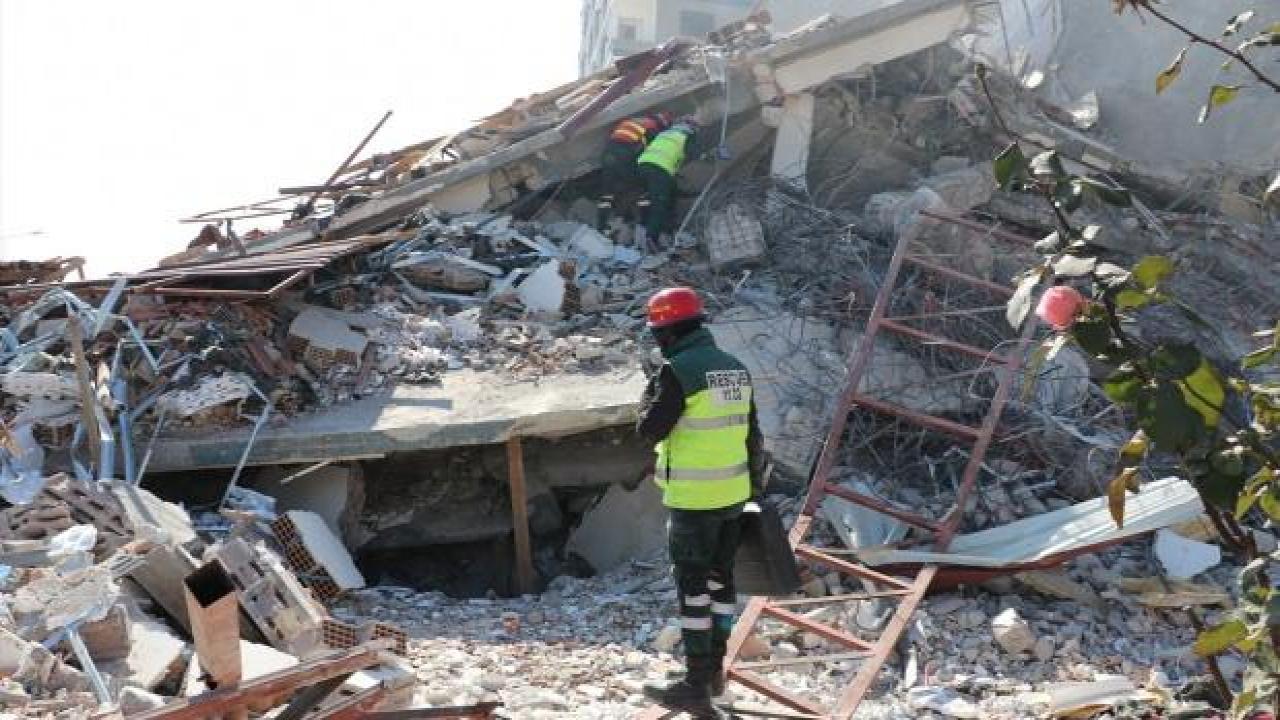 İngiliz kurtarma ekibi: Burayı kendi gözleriyle görmeyene anlatmak zor
