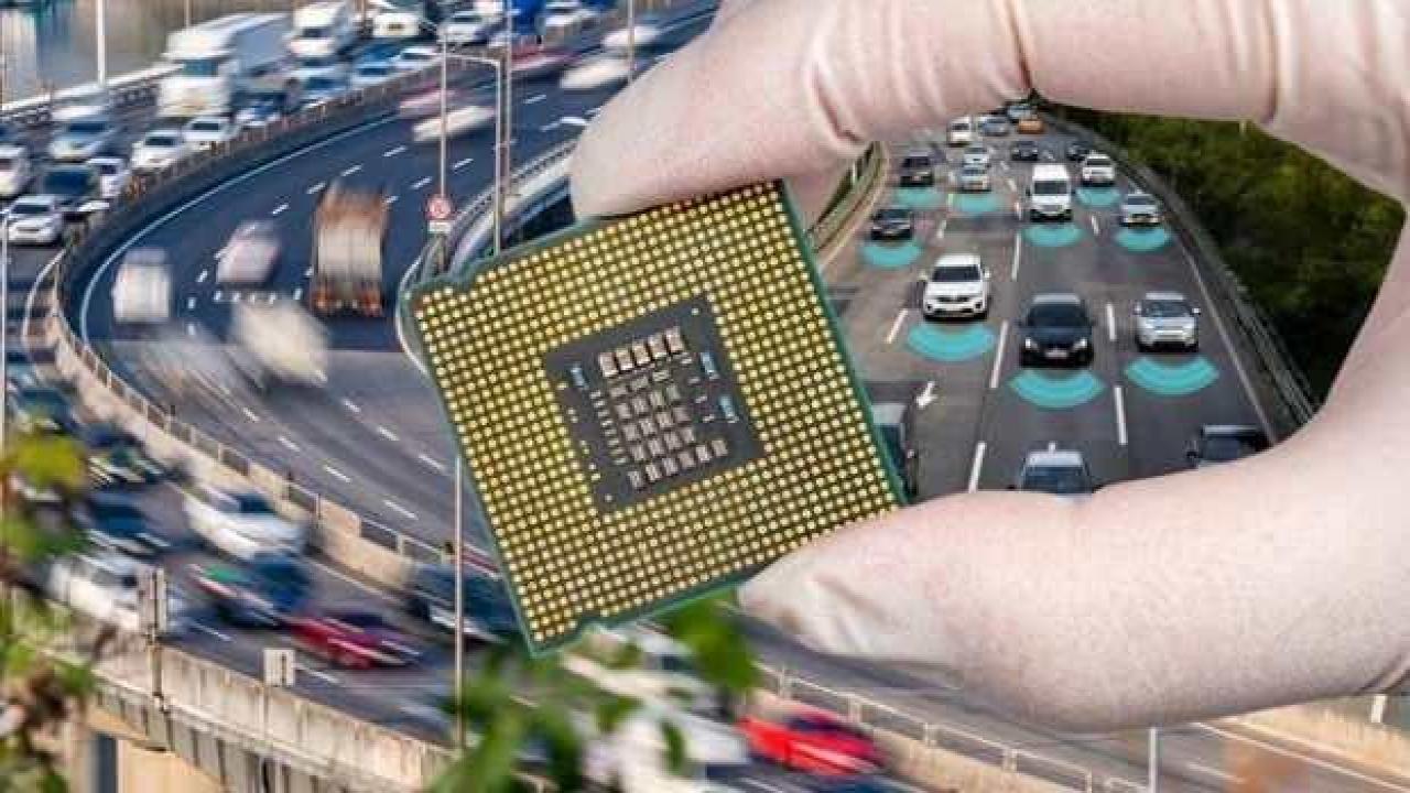 İngiltere'den 1 milyar sterlinlik çip yatırımı