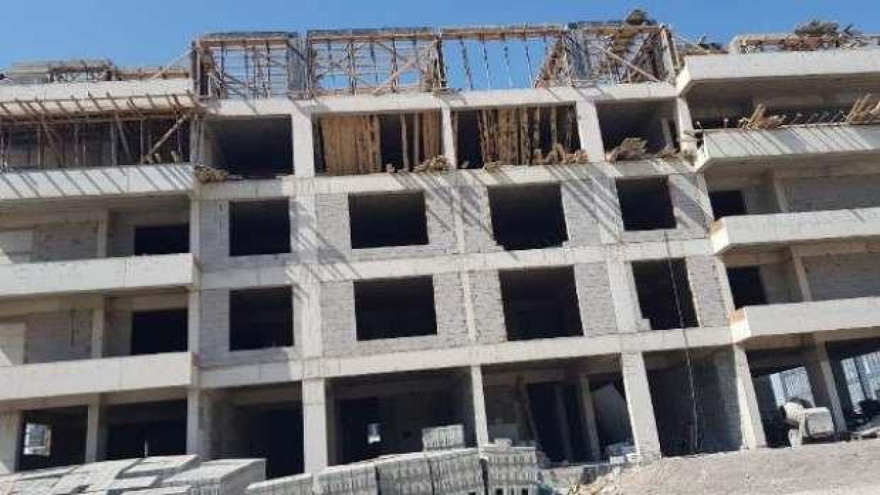 İnşaatın 4'üncü katından düşen kalıp ustası öldü