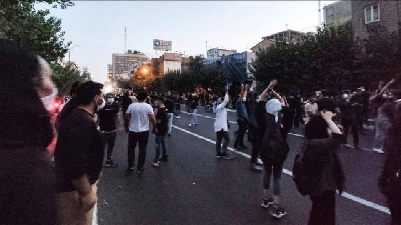 İran: Gösterilerde gözaltına alınanlar yargılanana kadar serbest bırakılmayacak
