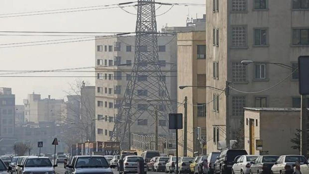 İran'da enerji krizi: Devlet daireleri ve okullar tatil edildi