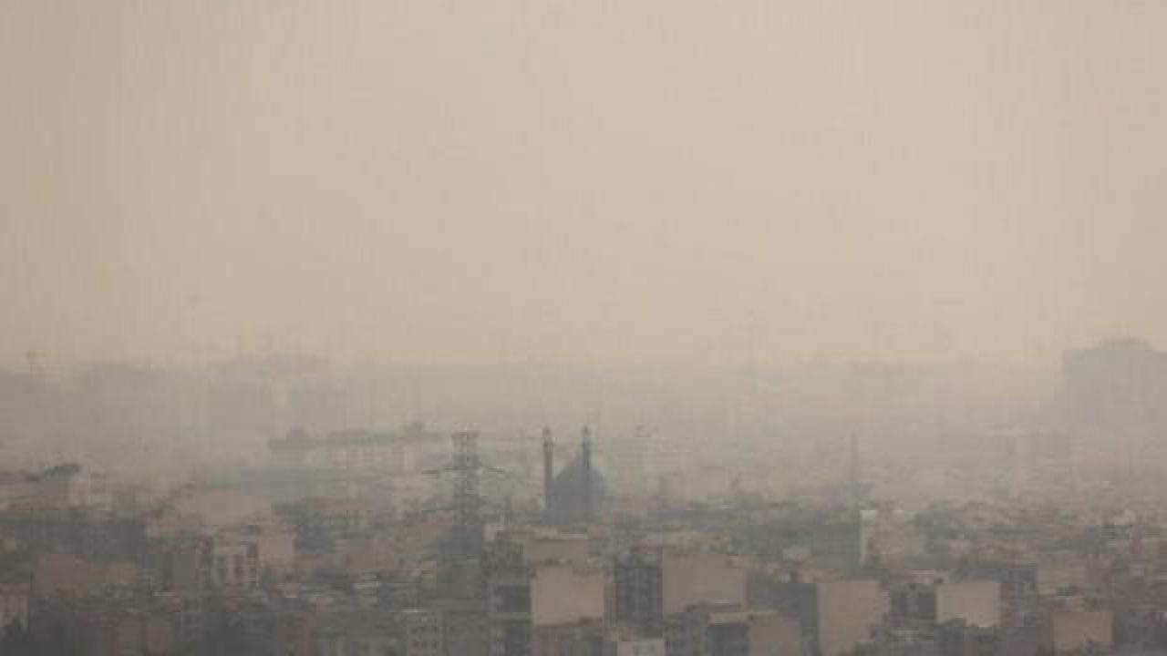 İran’da hava kirliliği nedeniyle eğitime verilen ara tekrar uzatıldı