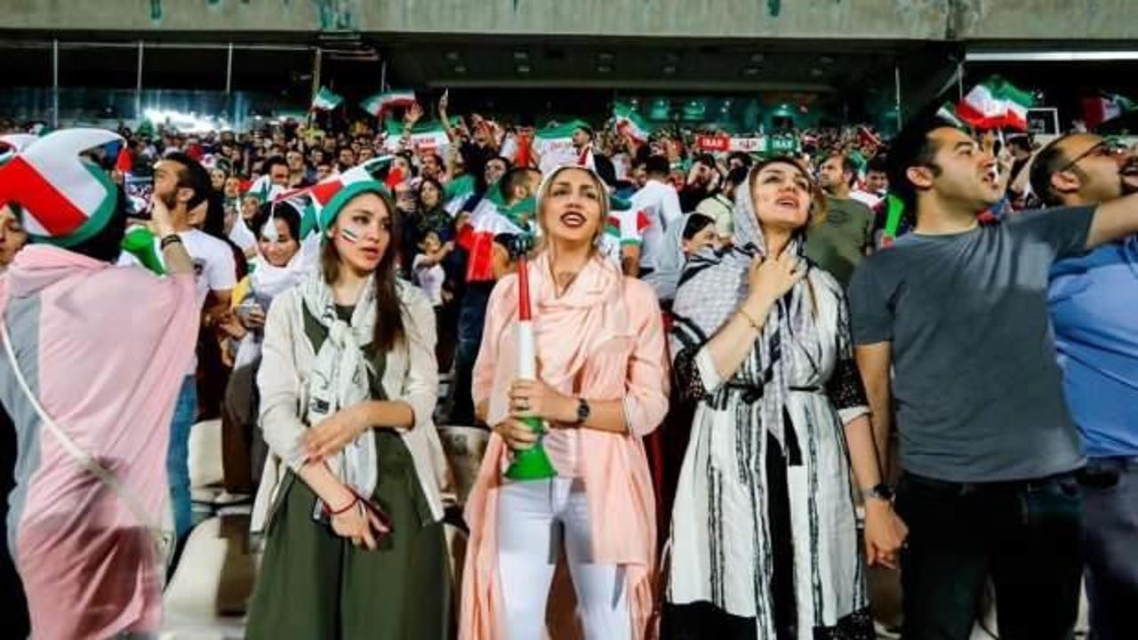 İran'da kadınların stadyumlara girişine onay verildi