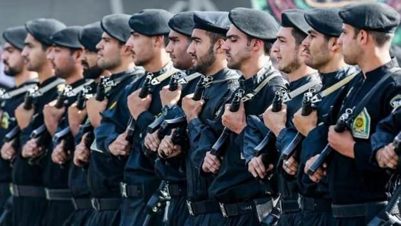 İran'daki saldırıda 4 polis öldürüldü