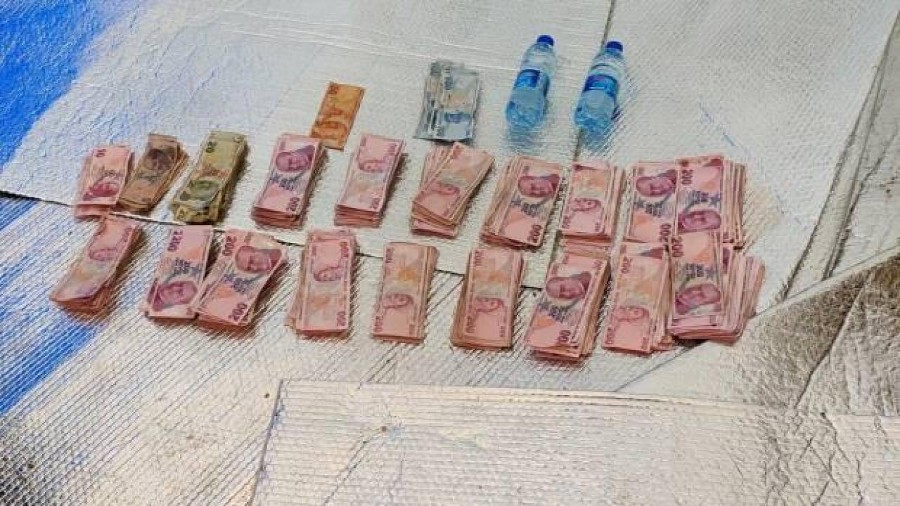İş makinesi operatörünün dikkati 158 bin lirayı hafriyat altında kalmaktan kurtardı