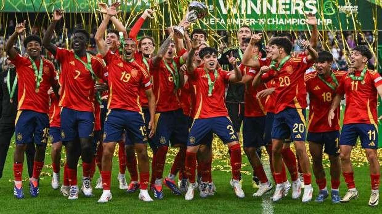 İspanya'dan bir şampiyonluk daha!