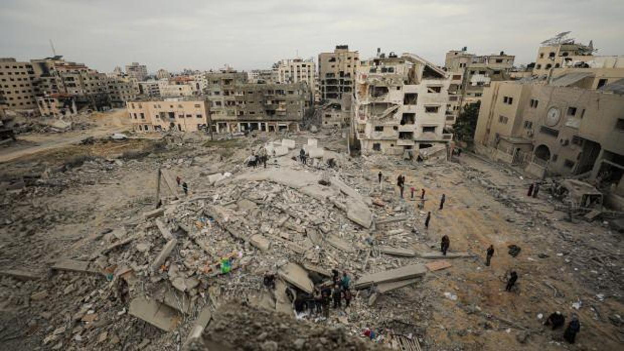 israil Gazze'de BM'ye ait okulu son bir günde ikinci kez bombaladı
