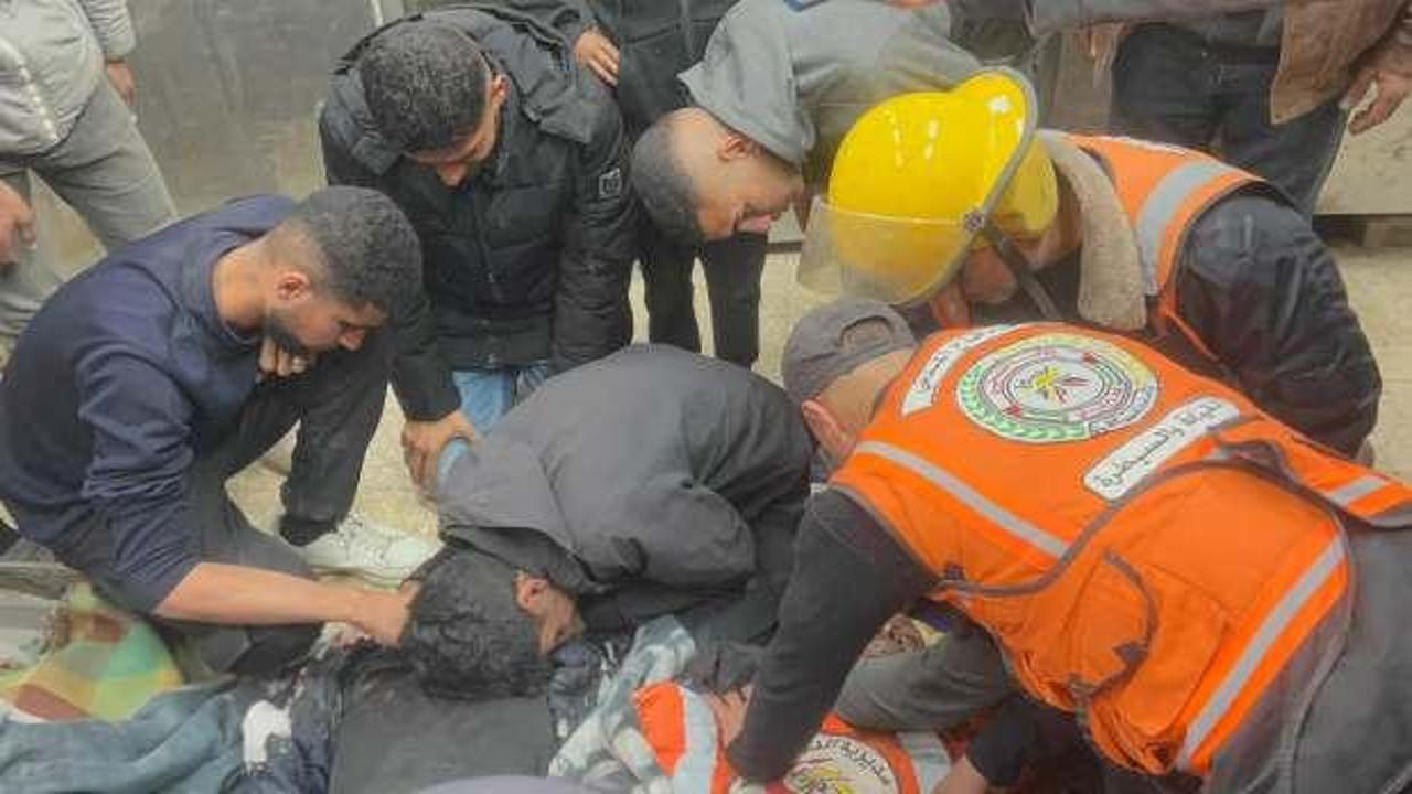 İsrail Nuseyrat Mülteci Kampı’na saldırdı: 6 ölü