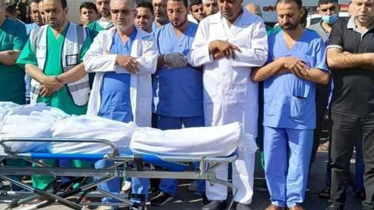 İsrail saldırılarını sürdürdüğü Gazze'de 340 doktor öldürdü