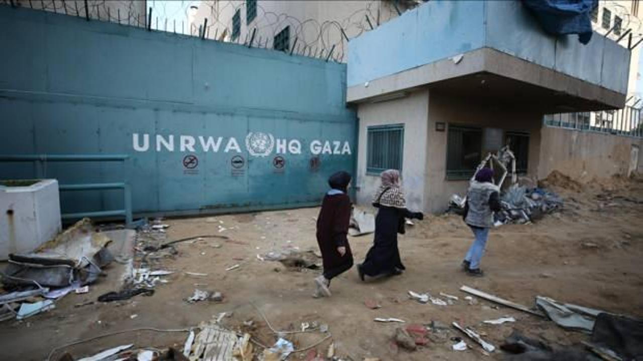 İsrail'in bir UNRWA personelini sınır dışı etmiş
