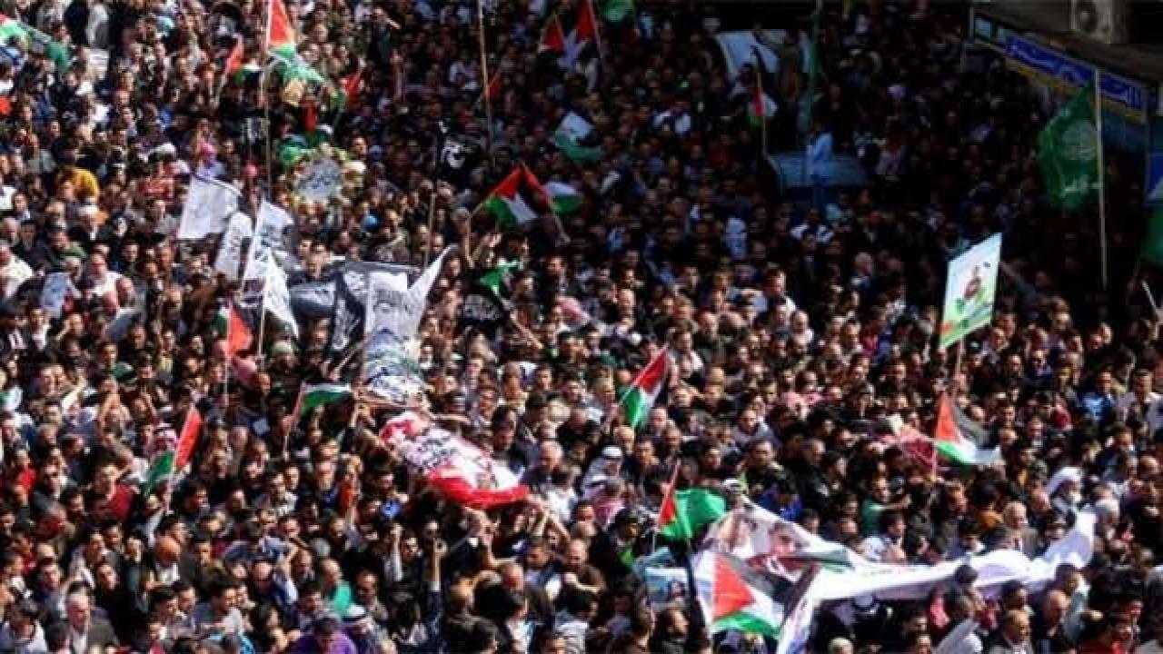 İsrail'in cenazesini 7 aydır alıkoyduğu Filistinli son yolculuğuna uğurlandı