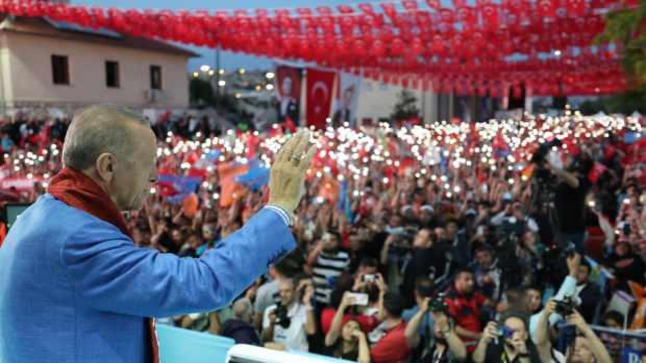 İsrailli analist: Türkler her şeye rağmen Erdoğan diyor!