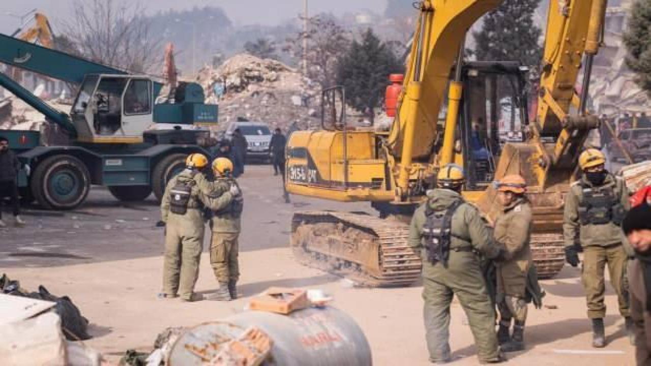 İsrailli arama kurtarma ekibinin Türkiye’ye silahla geldiği iddia ediliyor