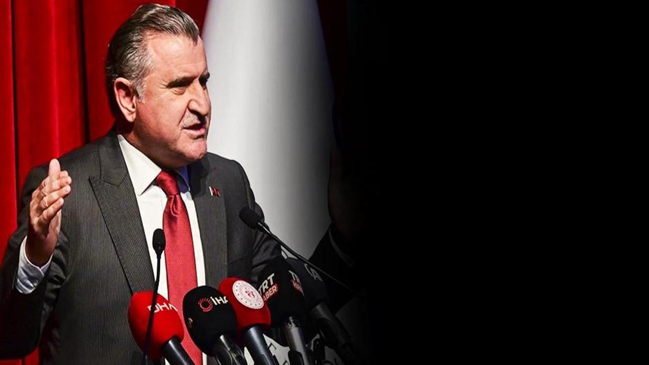 İstanbul depreminde yurtlar etkilendi mi? Bakan Bak bizzat açıkladı