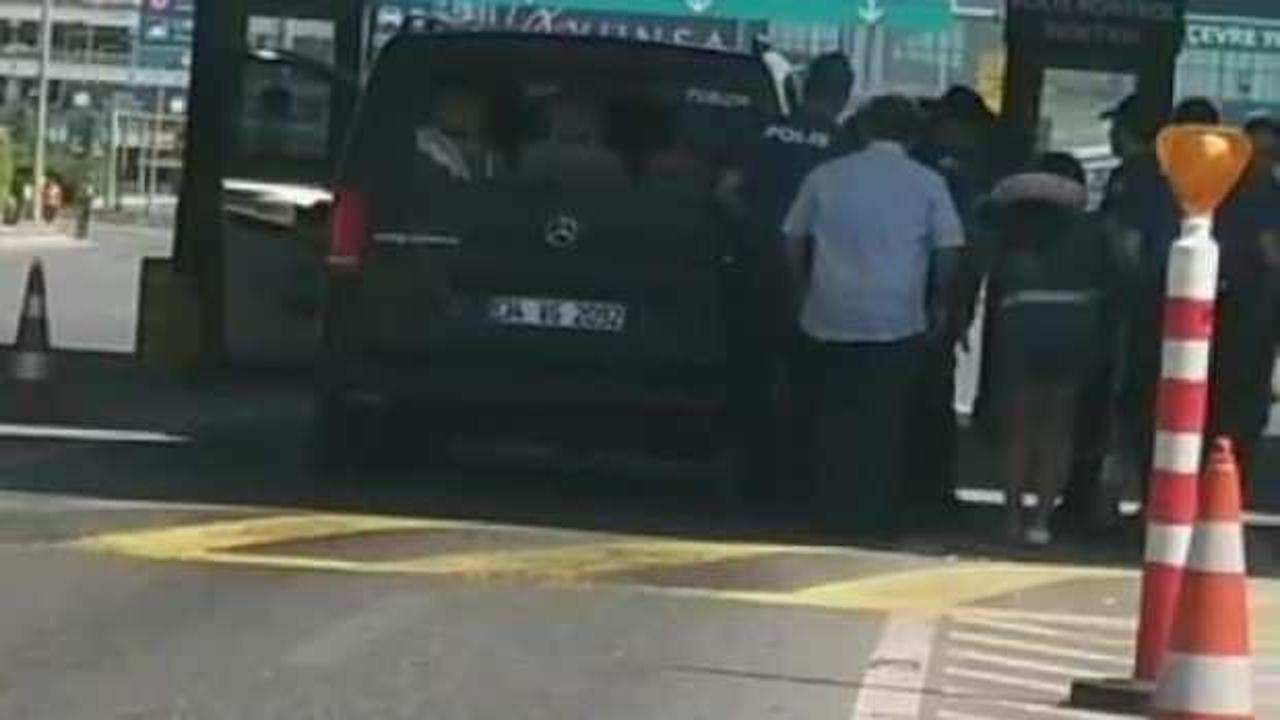 İstanbul Havalimanı'na yolcu taşıyan araçta korkutan yangın