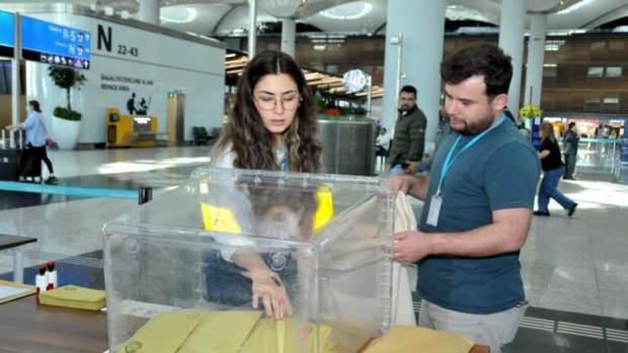 İstanbul Havalimanı'nda  20 bin Türk vatandaşı oy kullandı