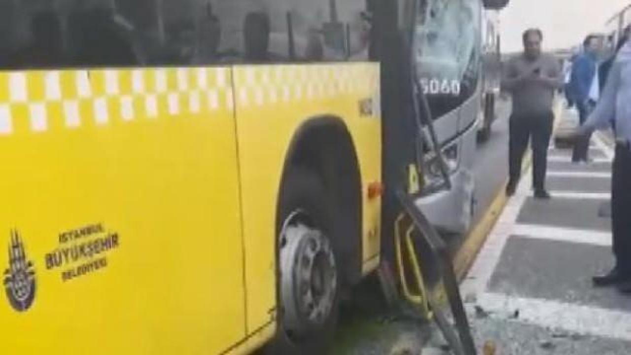 İstanbul'da 2 metrobüs çarpıştı! Kaza anı kamerada!