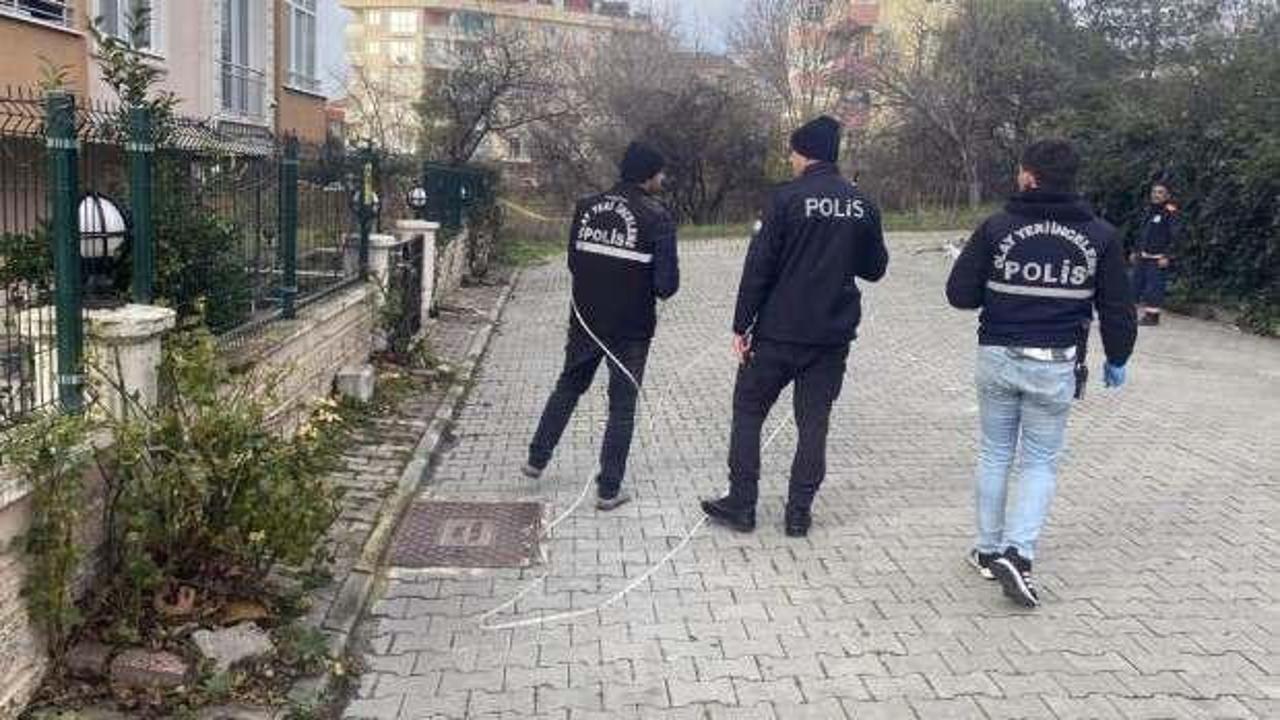 İstanbul'da apartmanın önünde el bombası bulundu