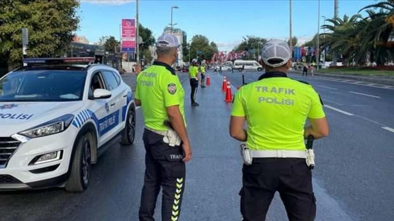 İstanbul'da bazı yollar trafiğe kapatılacak!
