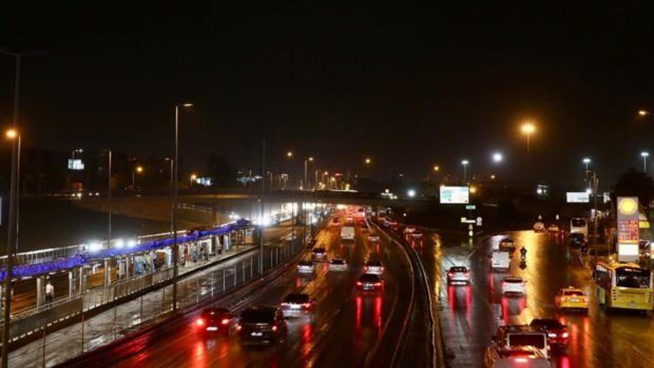 İstanbul'da trafik yoğunluğu yüzde 90'a dayandı