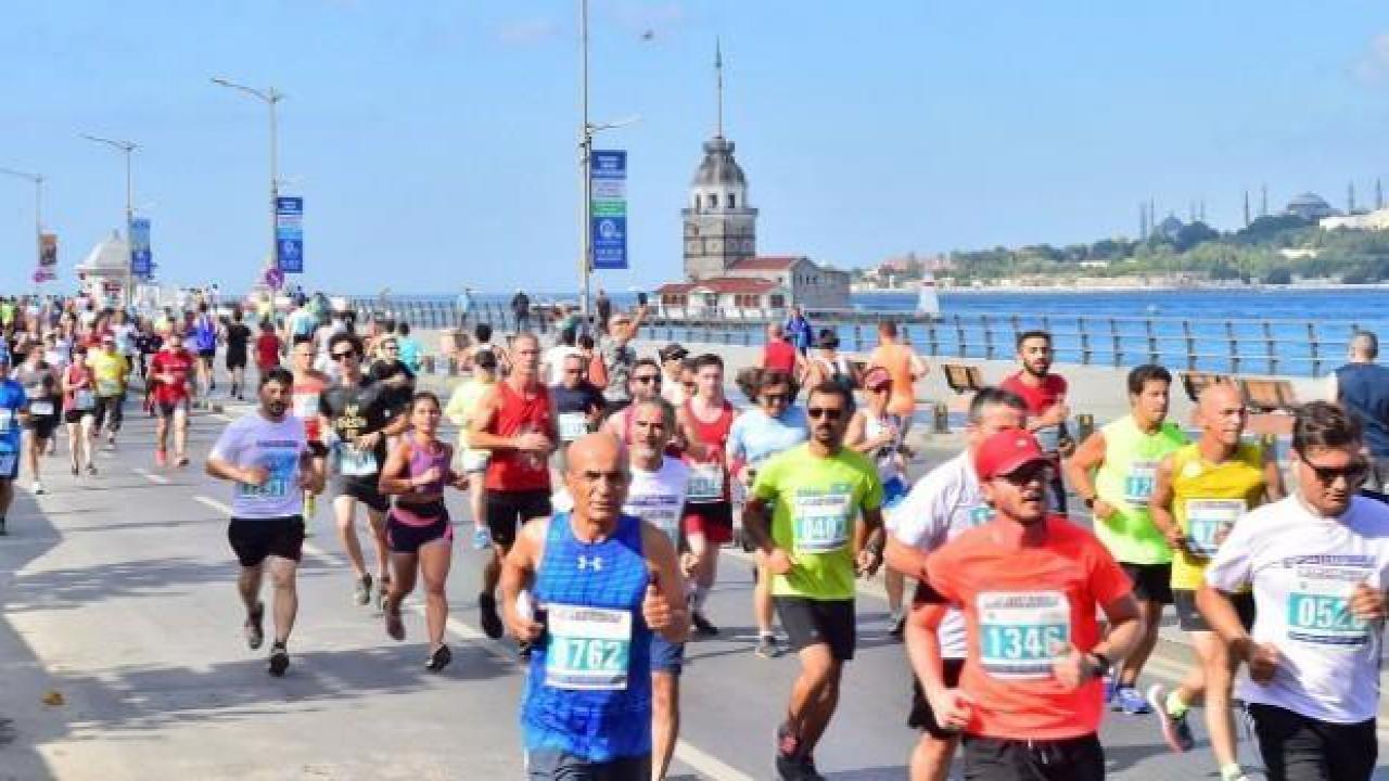 İstanbul'u koşanlar Yenikapı'da buluşuyor