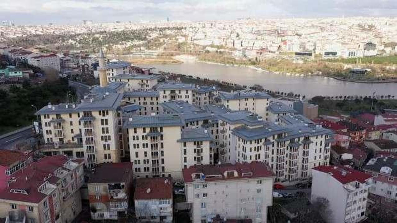 İstanbul'un 2 ilçesinde 1086 konut hak sahiplerine teslim edildi