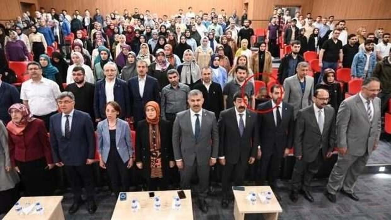 İstiklal Marşı'nda ayağa kalkmayınca açığa alındı