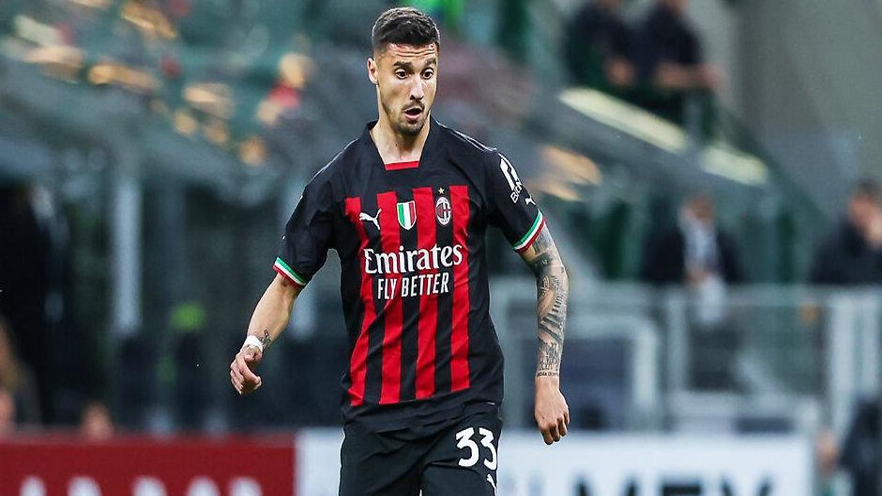 İtalyanlar yazdı: Fenerbahçe, Milan ile görüşmelere başladı