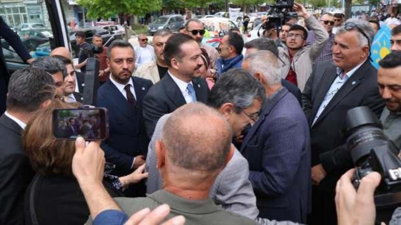 İYİ Parti Sözcüsü'ne çifte şok!