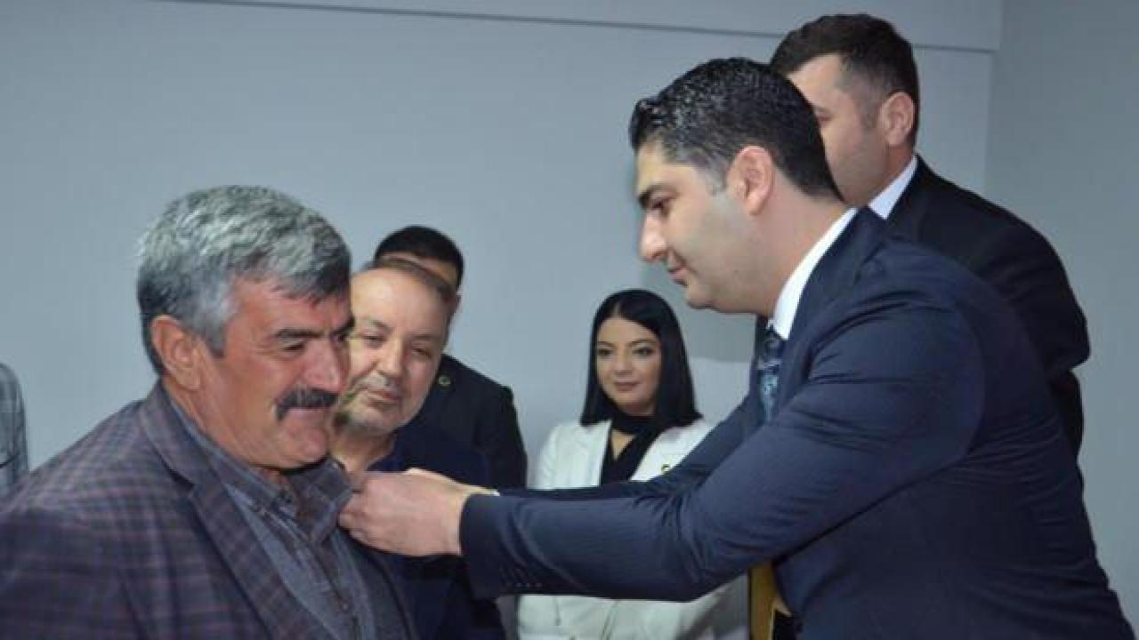İYİ Parti'de istifalar sürüyor! 200 kişi Cumhur İttifakı'nda!
