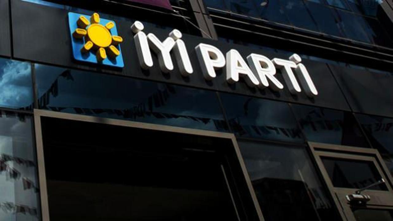 İYİ Parti'de toplu istifa depremi! 21 yönetim kurulu üyesi görevinden ayrıldı