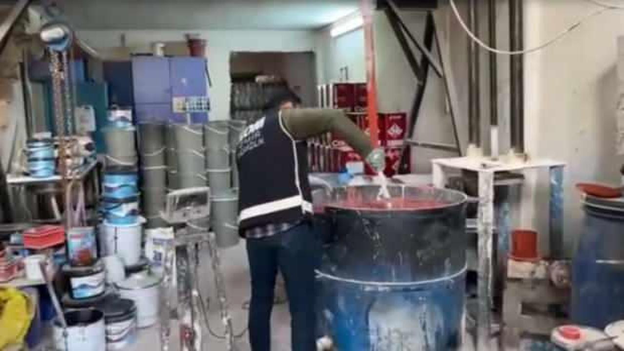İzmir'de 46 ton kaçak akaryakıt ele geçirildi
