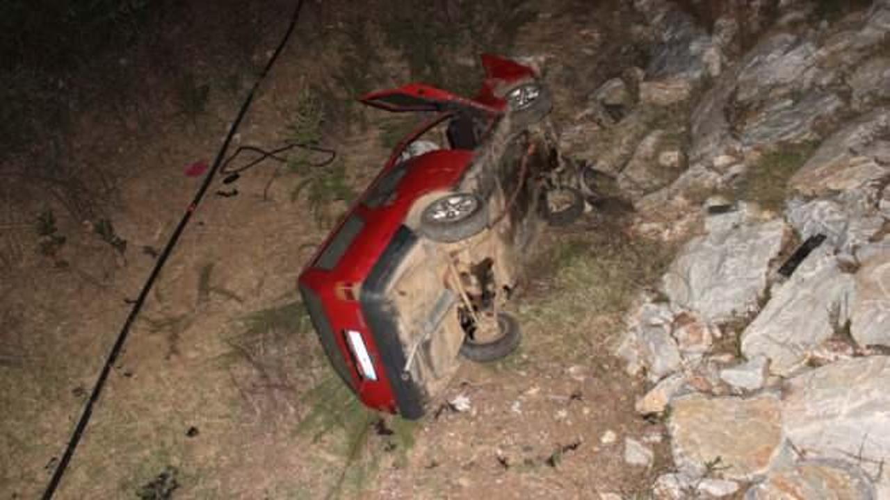 İzmir'de feci kaza! Araç dere yatağına yuvarlandı: 6 yaralı