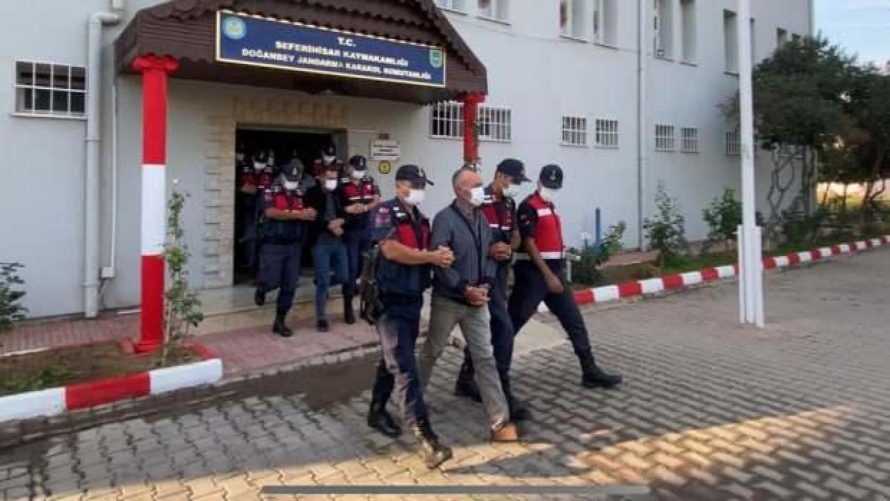İzmir'de göçmen kaçakçılığı operasyonu: 5 tutuklama