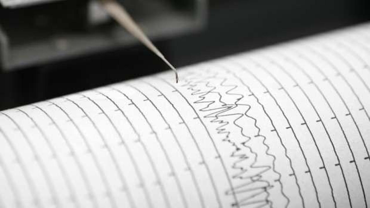 İzmir'de korkutan deprem!