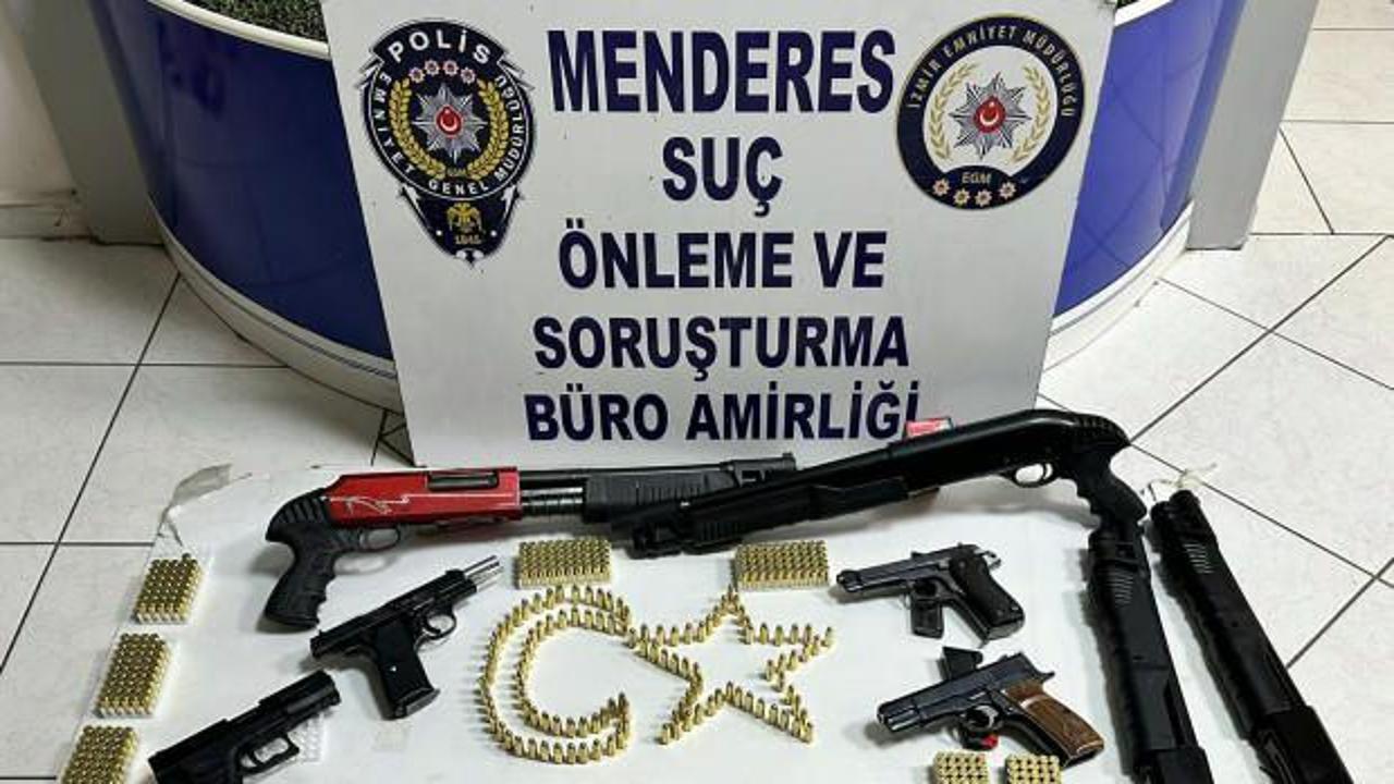 İzmir'de silah kaçakçısının adresine baskın