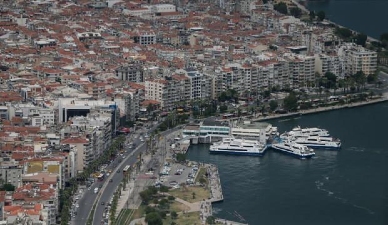 İzmir'de toplu ulaşım tam biniş ücreti 6,5 liraya çıkarıldı