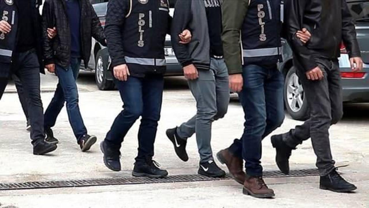 İzmir'de uyuşturucu operasyonu; 64 gözaltı