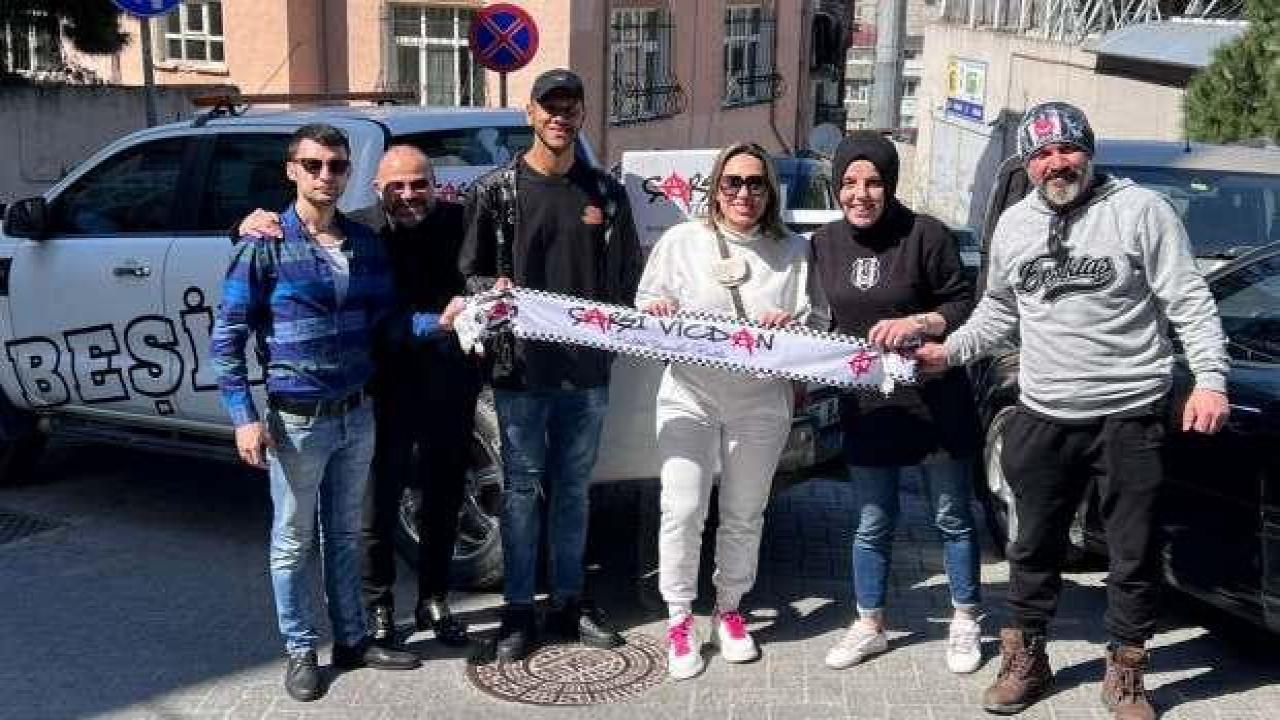 Josef de Souza, Ramazan kolisi dağıttı