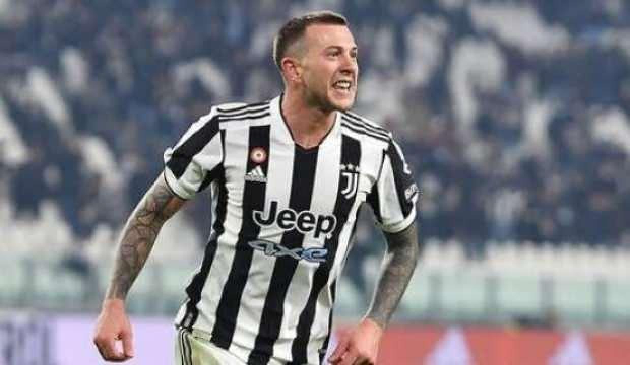 Juventus'ta iki isim daha ifade verdi!