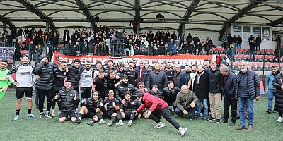 Kadem Başkan, Gülsuyu-Bağlarbaşı Spor maçını izledi
