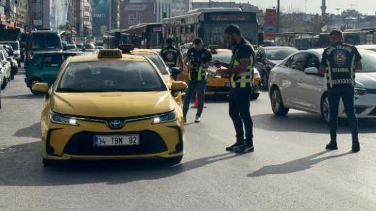 Kadıköy'de taksi denetimi: 12 şoföre ceza kesildi