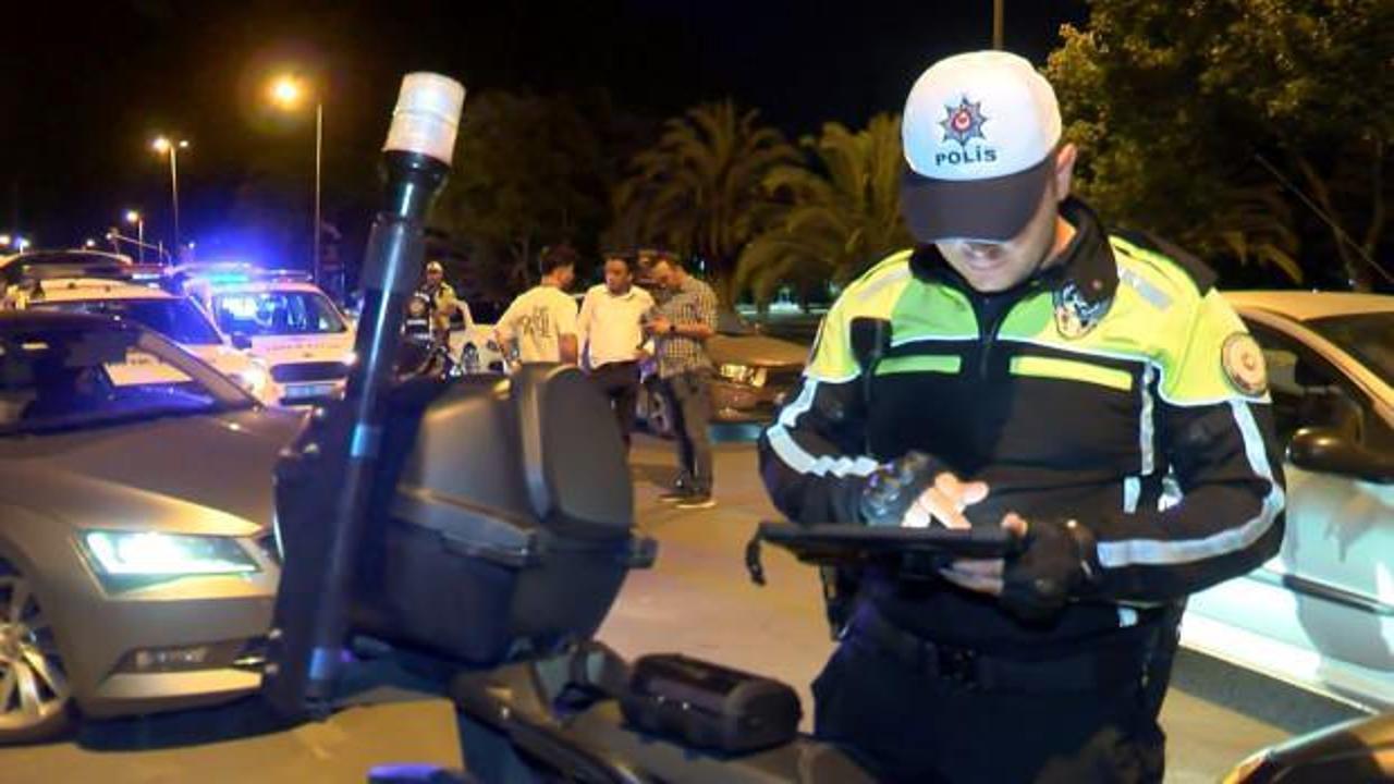 Kadıköy'de trafik kurallarına uymayan sürücülere ceza yağdı