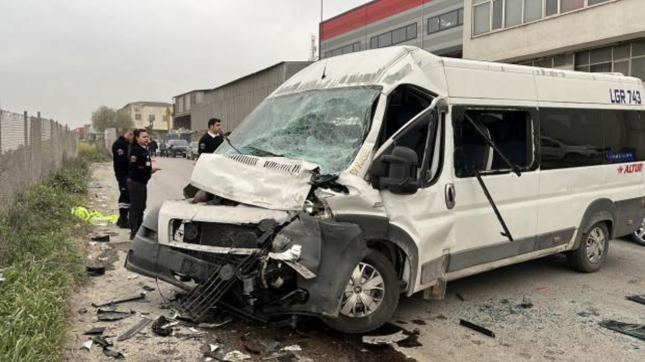 Kafa kafaya çarpıştılar: Çok sayıda yaralı var!