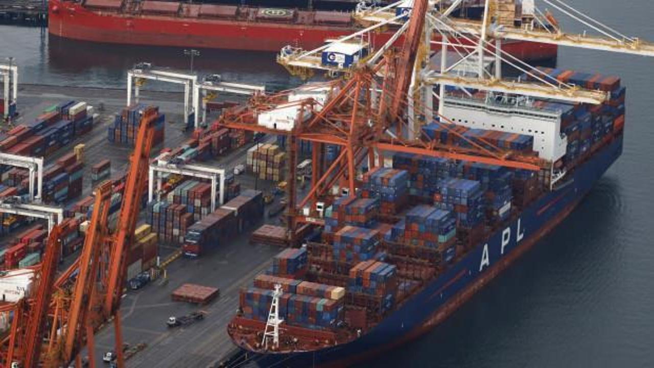 Kanada'da liman işçileri greve gitti
