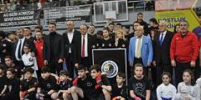 Kartal Belediyesi Dostluk Müsabakası'na Ev Sahipliği Yaptı